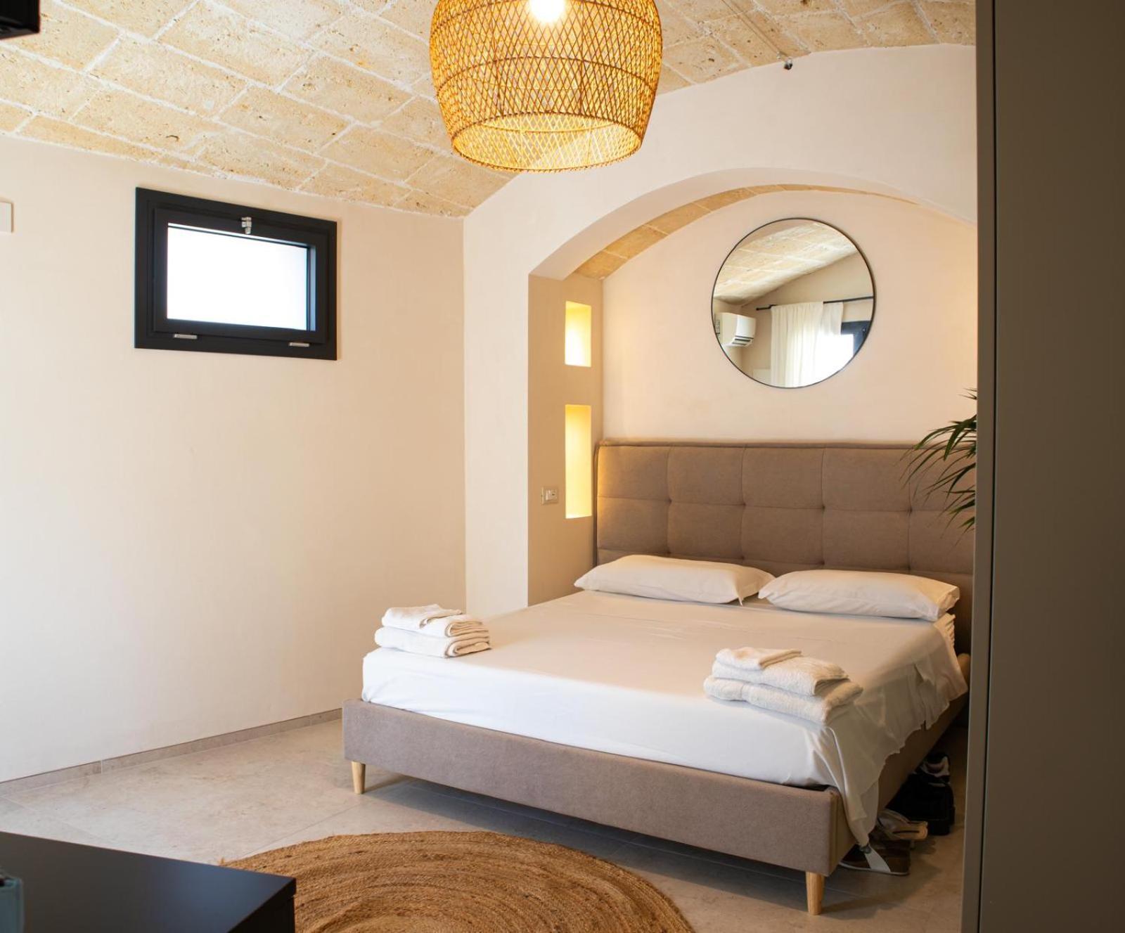 Double Room,1602344518:JPEG